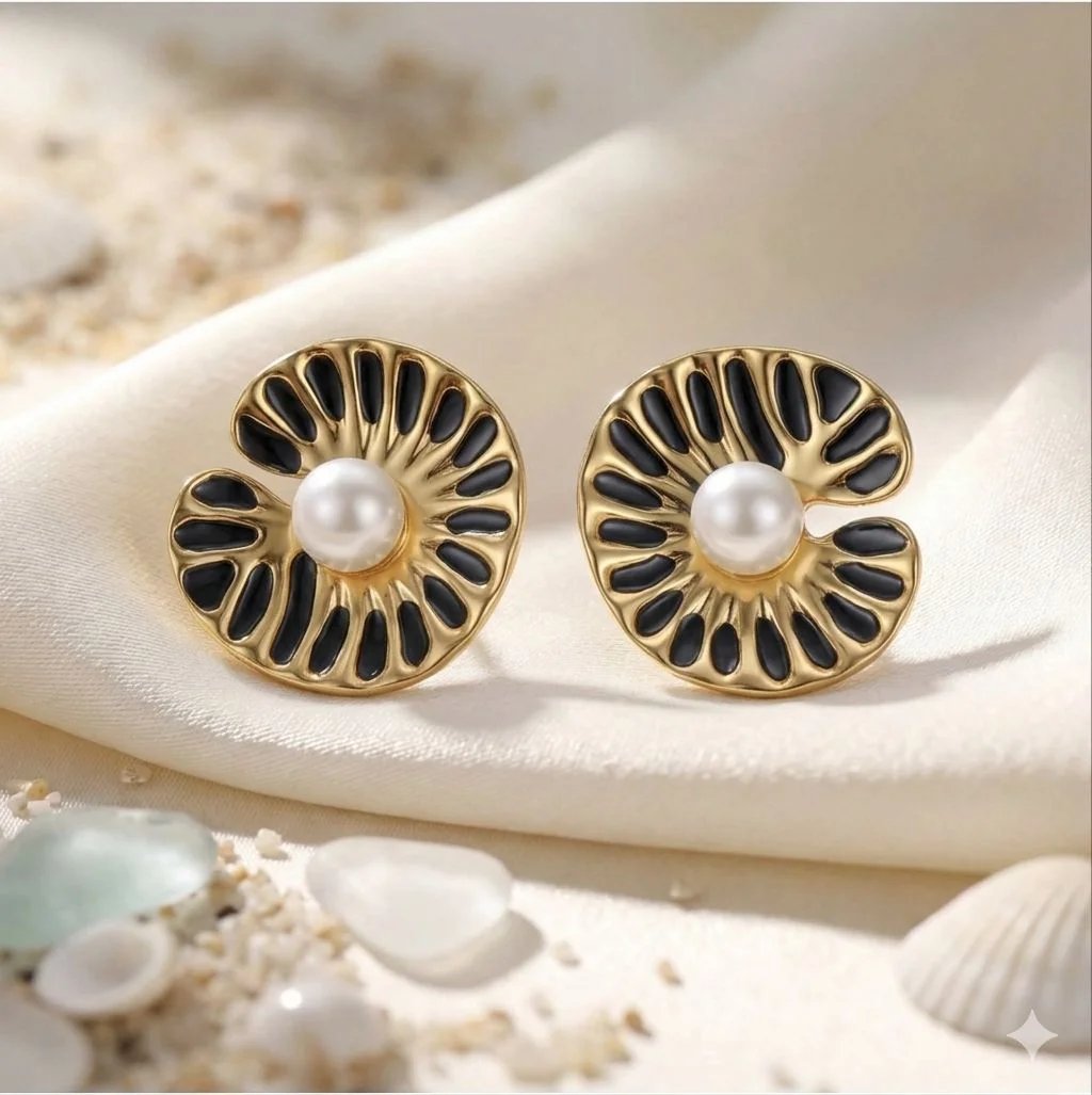 Pearl Radiance Studs alt